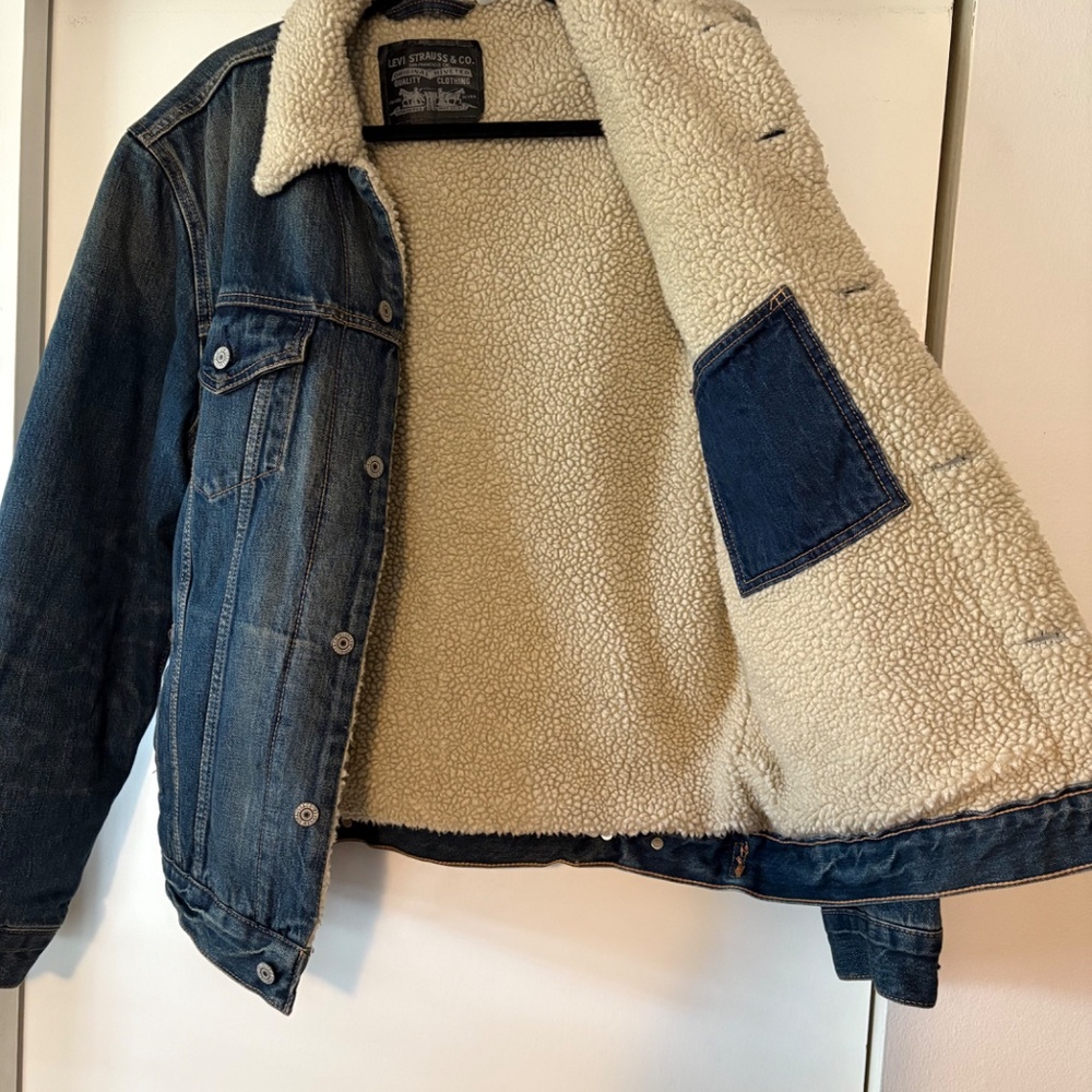 Levi's Sherpa Lined Denim Jacket - image 4